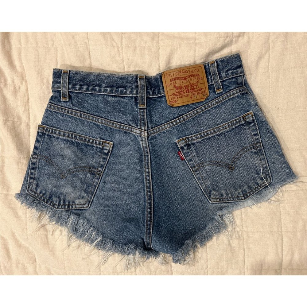 Vintage Levis 505 Cutoff Jean Shorts Size 31 (actual Waist 30) Distressed Holes